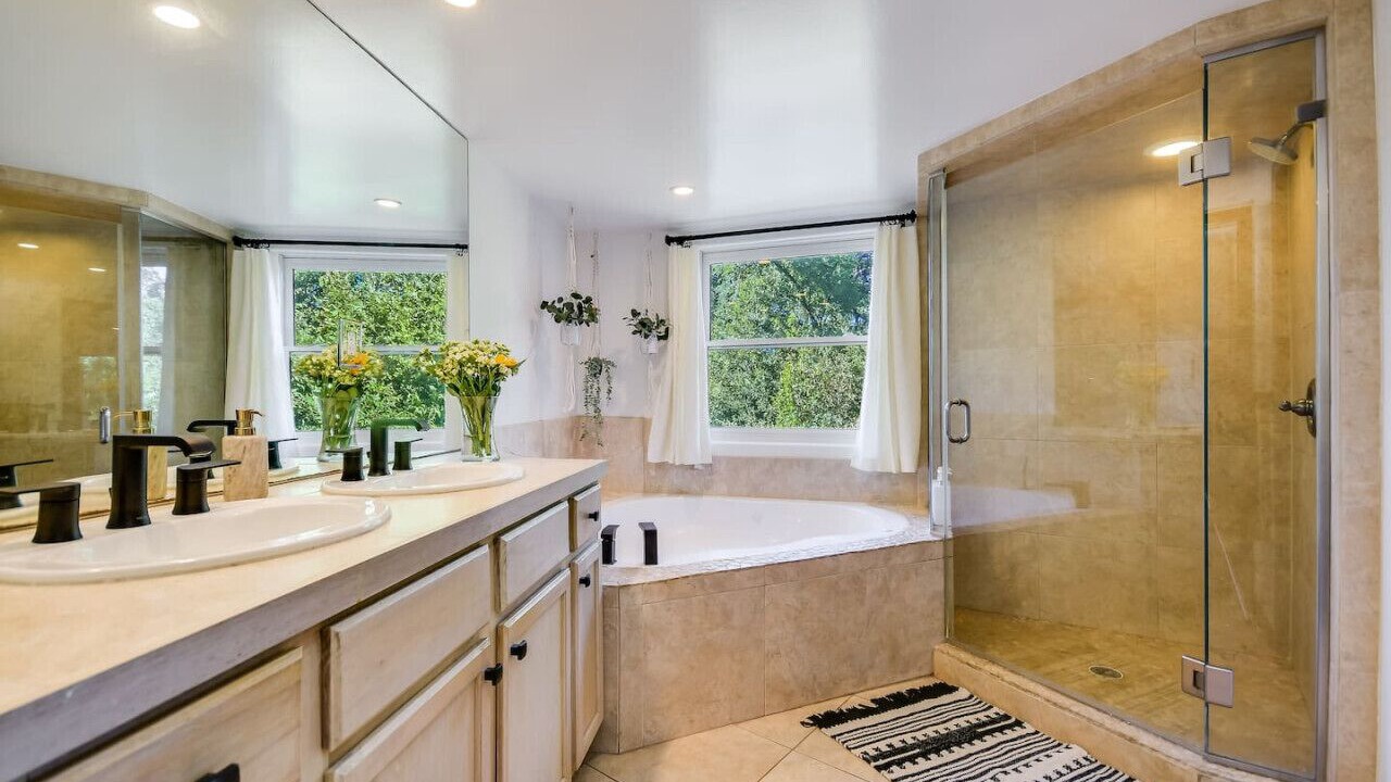 Photo of Bathroom in Spicewood