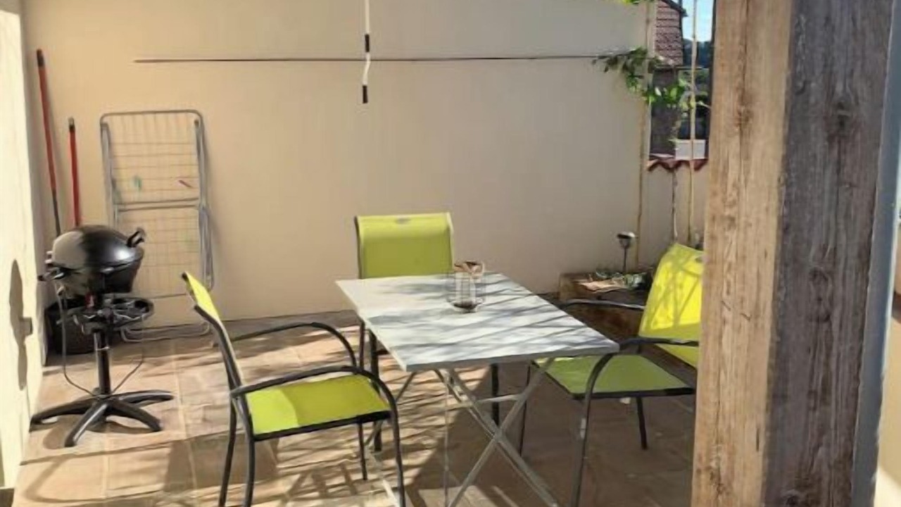 Photo of Outdoor in Gourgeon