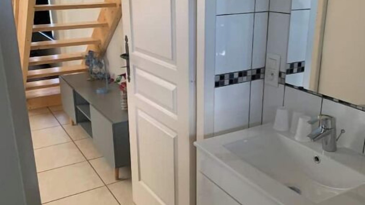 Photo of Bathroom in Gourgeon