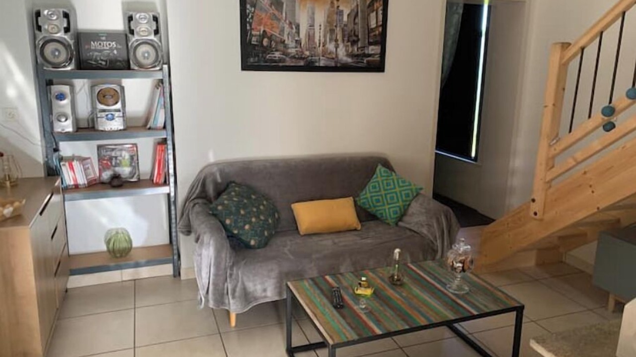 Photo of Livingroom in Gourgeon