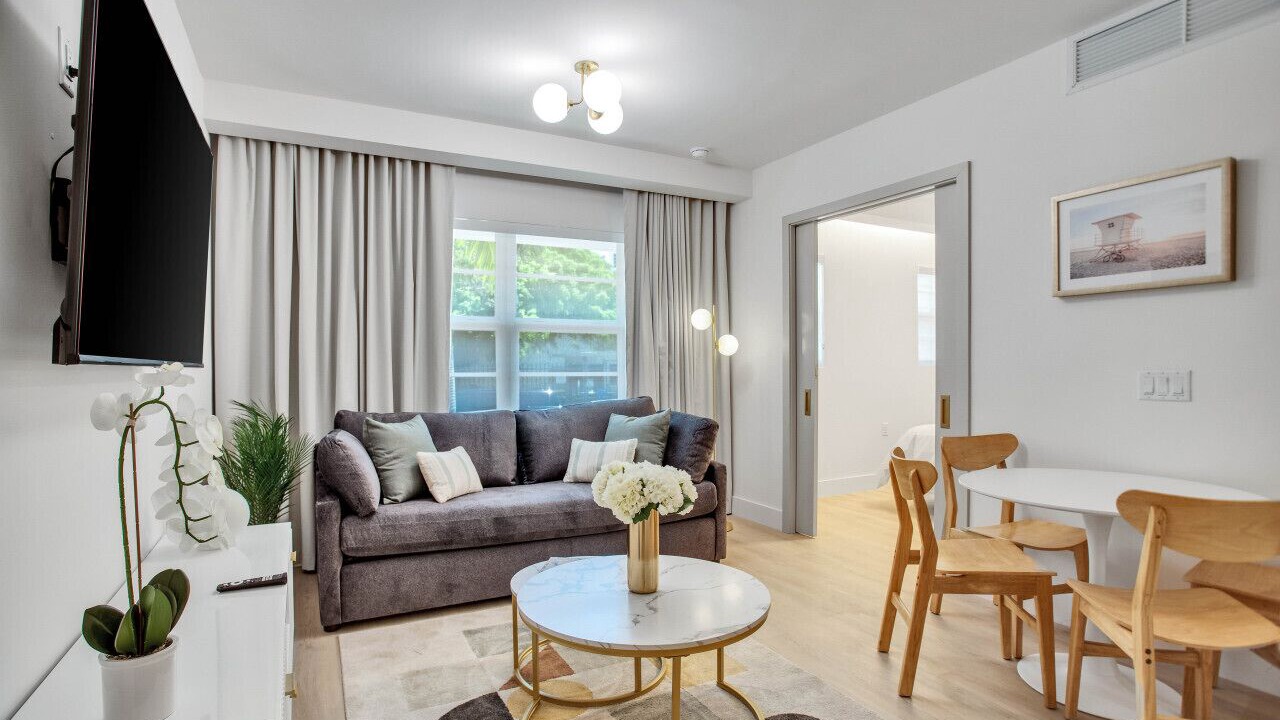 Photo of Livingroom in South Pointe