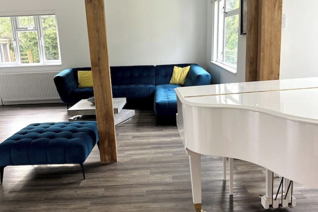 Photo of Others in Charing