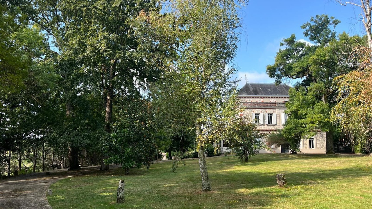 Photo of Outdoor in Laplume