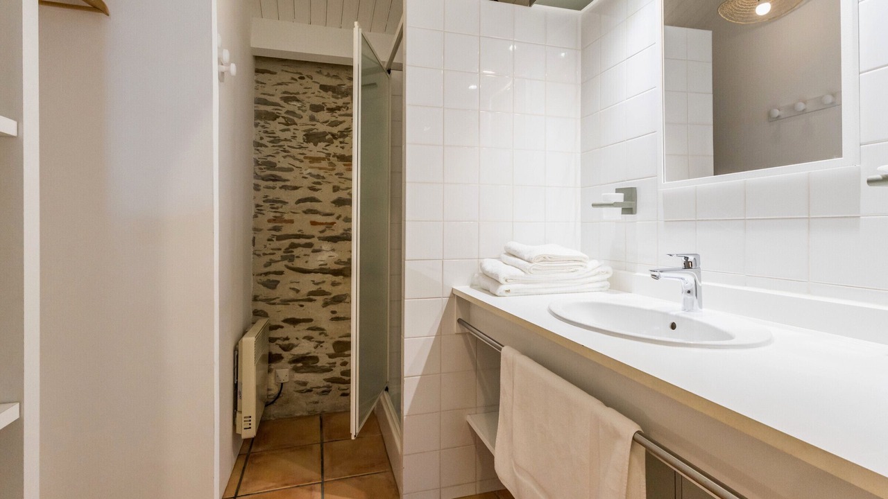 Photo of Bathroom in Pornic