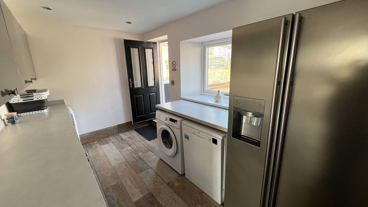 Photo of Others in Fishburn