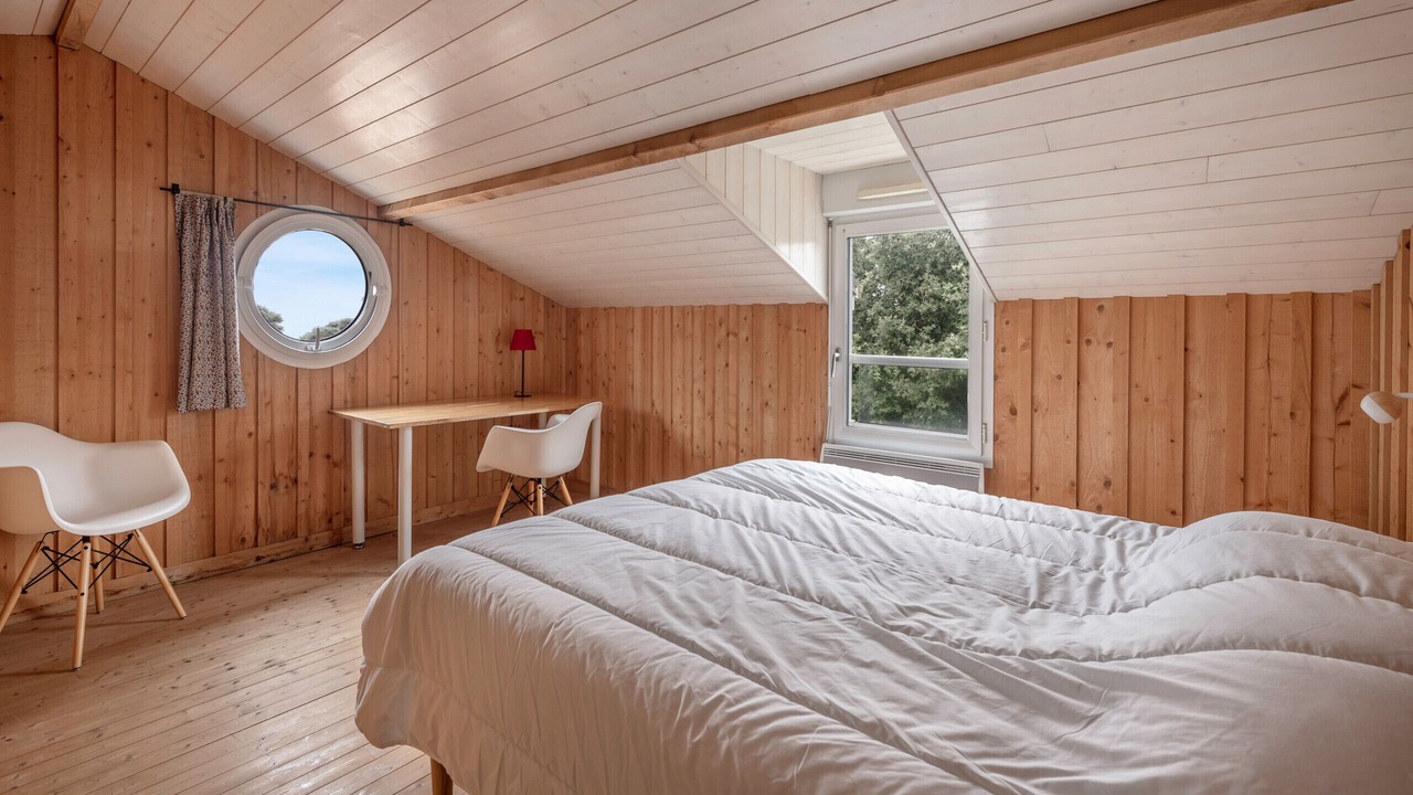 Photo of Bedroom in Saint-Michel-Chef-Chef