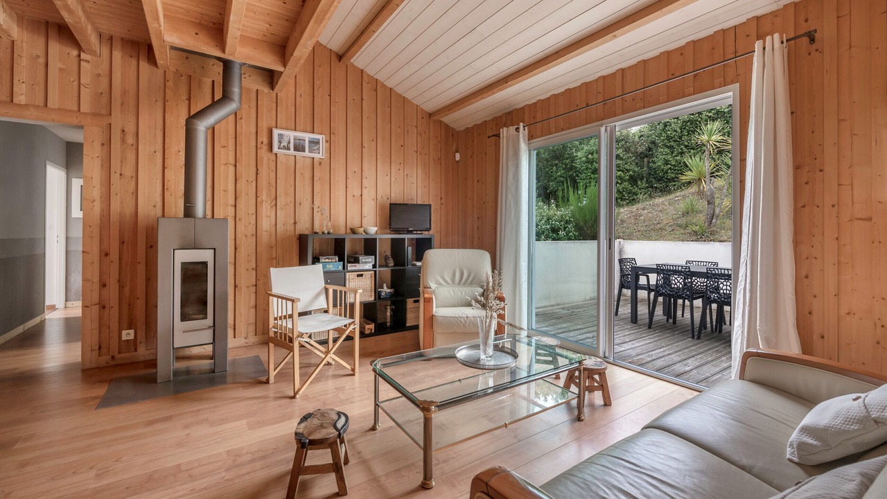 Photo of Livingroom in Saint-Michel-Chef-Chef