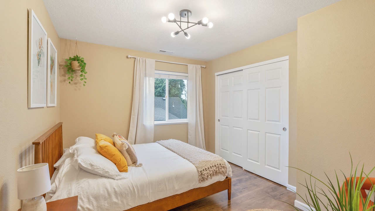 Photo of Bedroom in Mount Tabor