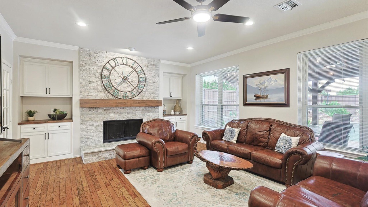 Photo of Livingroom in Lewisville