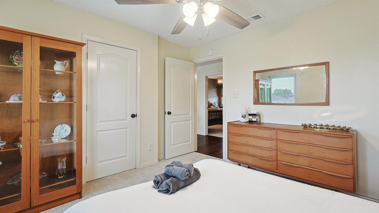 Photo of Bedroom in Lewisville
