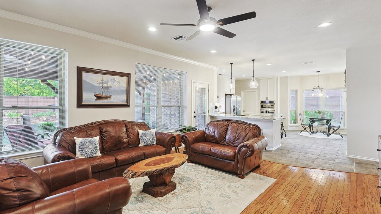 Photo of Livingroom in Lewisville