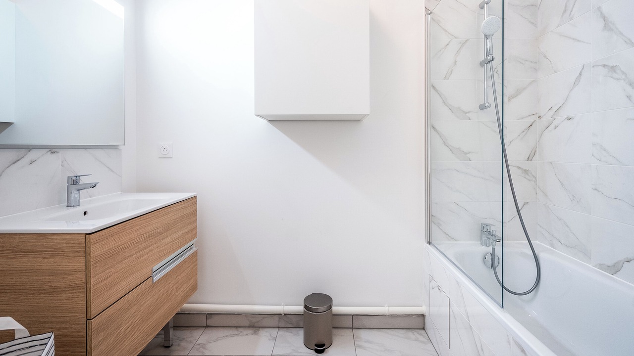 Photo of Bathroom in Arcueil