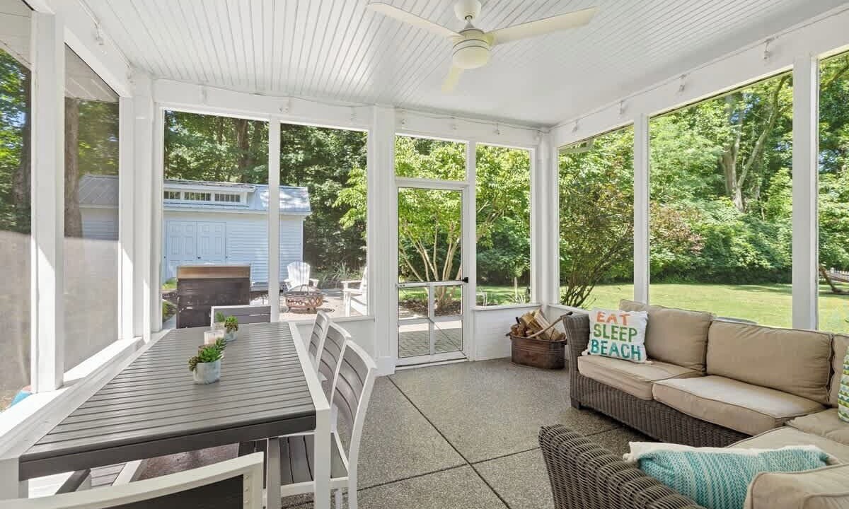 Photo of Outdoor in Lakeside