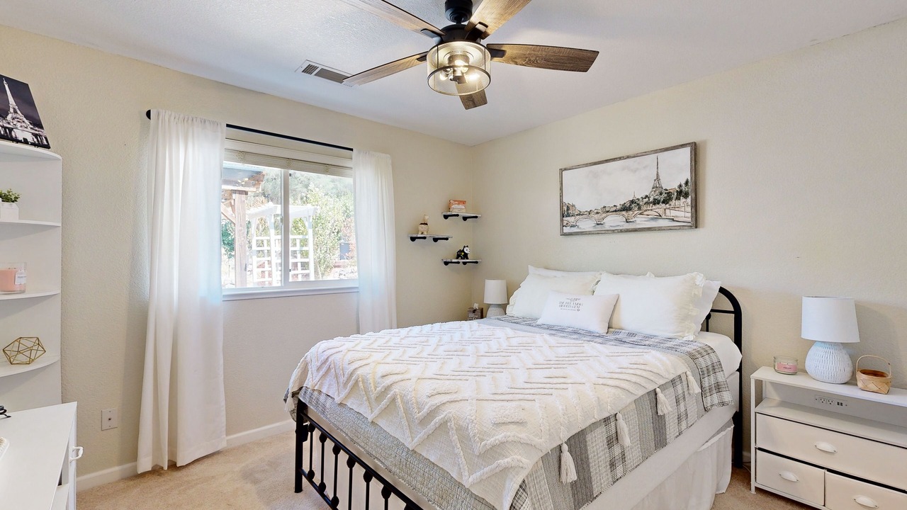 Photo of Bedroom in Copperopolis
