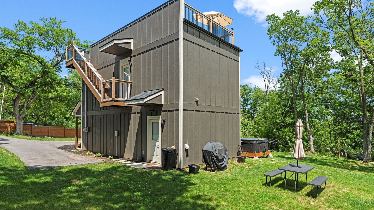 Photo of Outdoor in Shawnee Heights