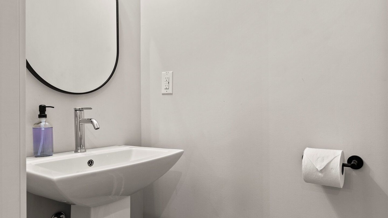 Photo of Bathroom in Shawnee Heights