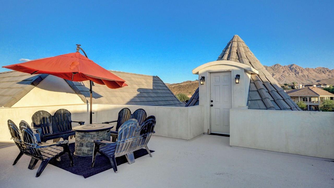 Photo of Outdoor in Paradise Hills