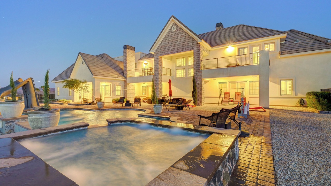Photo of Outdoor in Paradise Hills