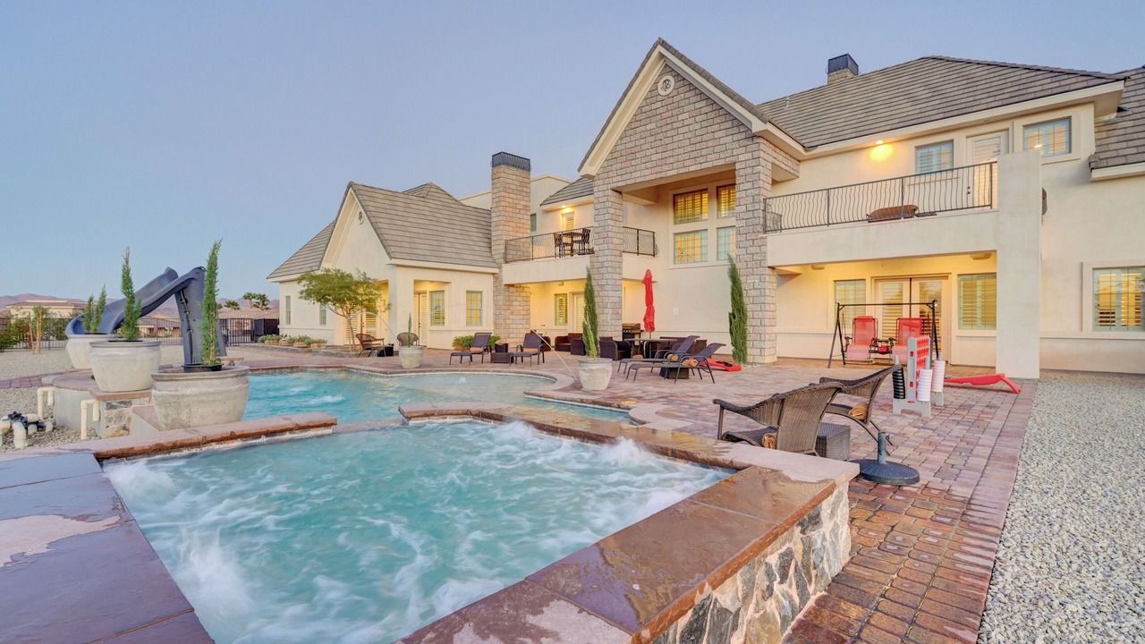Photo of Outdoor in Paradise Hills