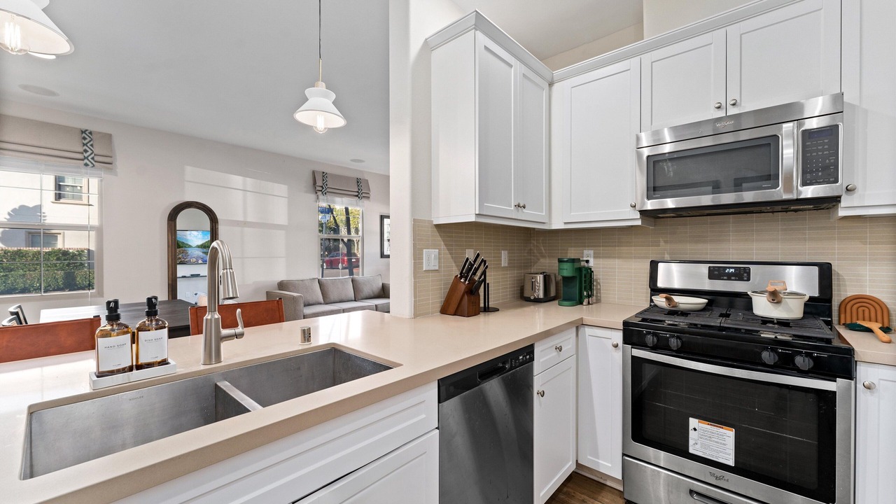 Photo of Kitchen in Anaheim Colony Historic District