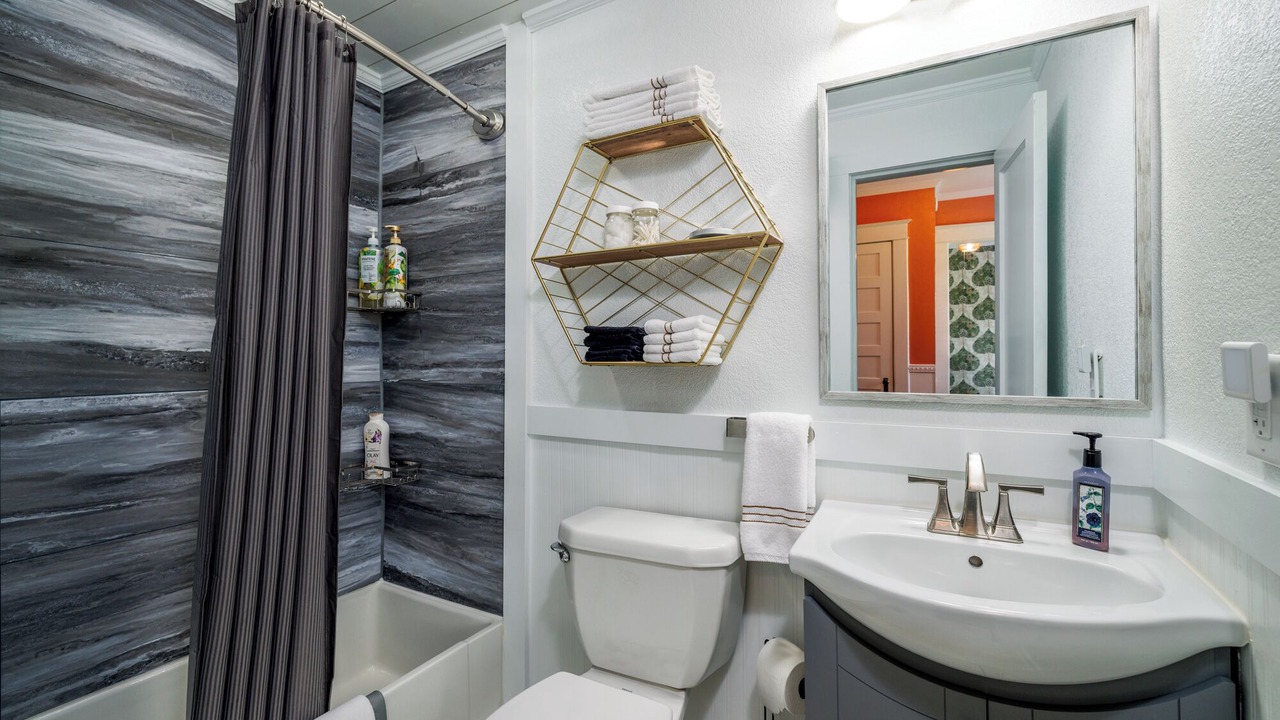 Photo of Bathroom in Chariton