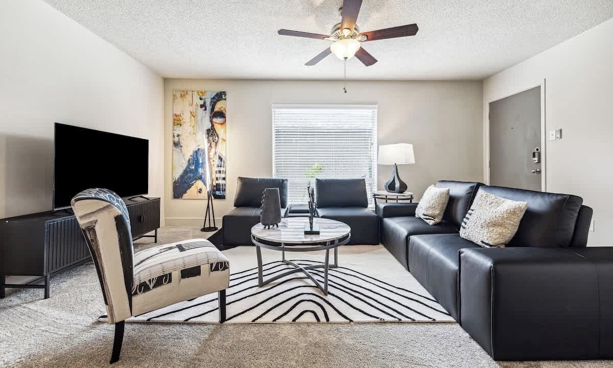 Photo of Livingroom in Uptown
