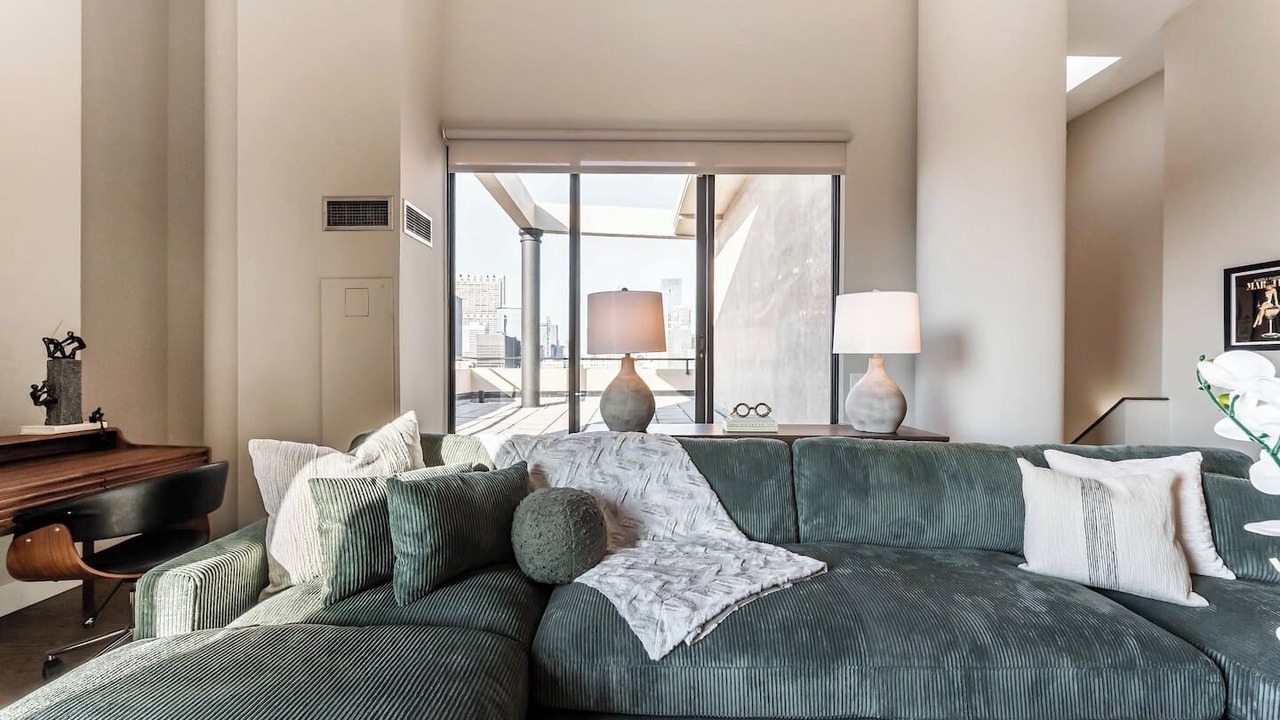 Photo of Livingroom in Printers Row