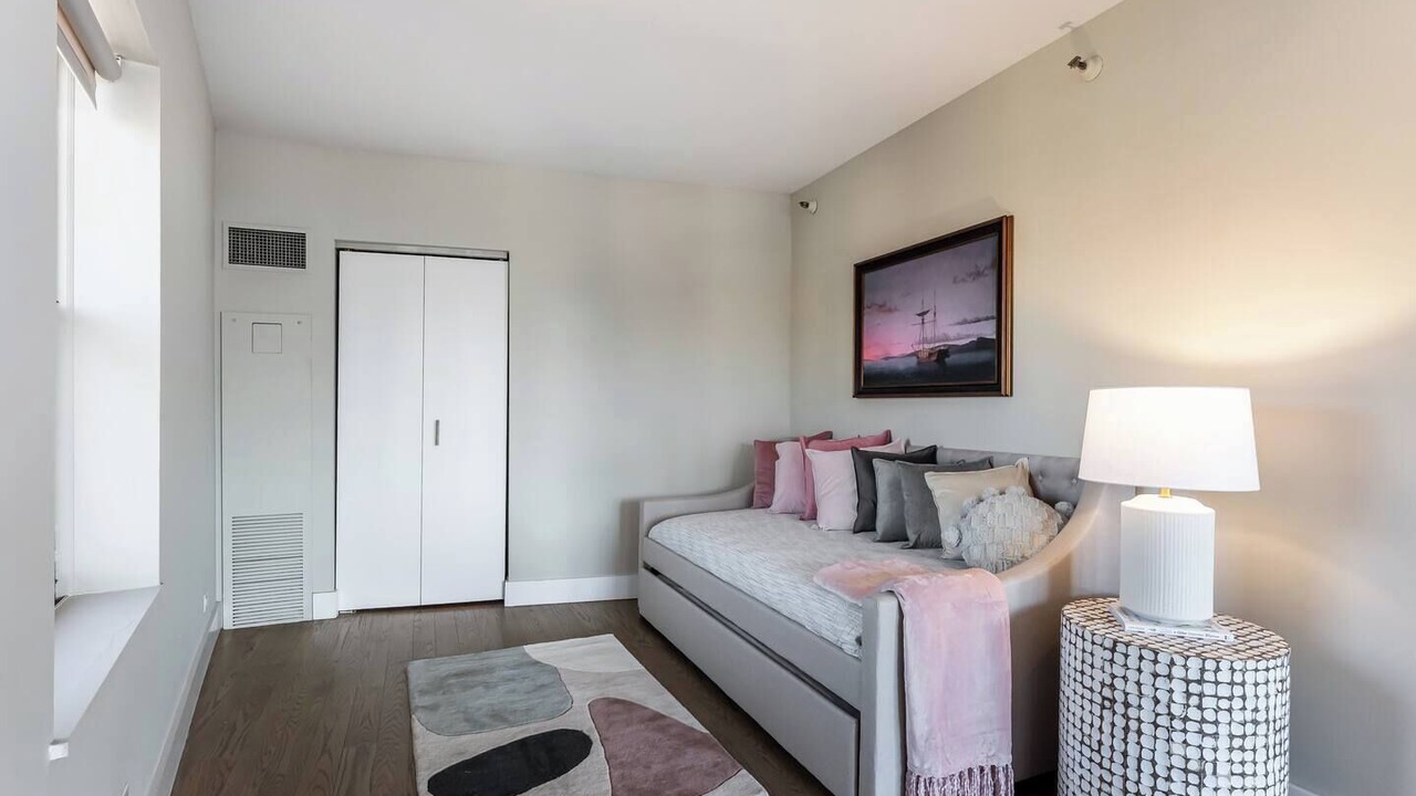 Photo of Bedroom in Printers Row
