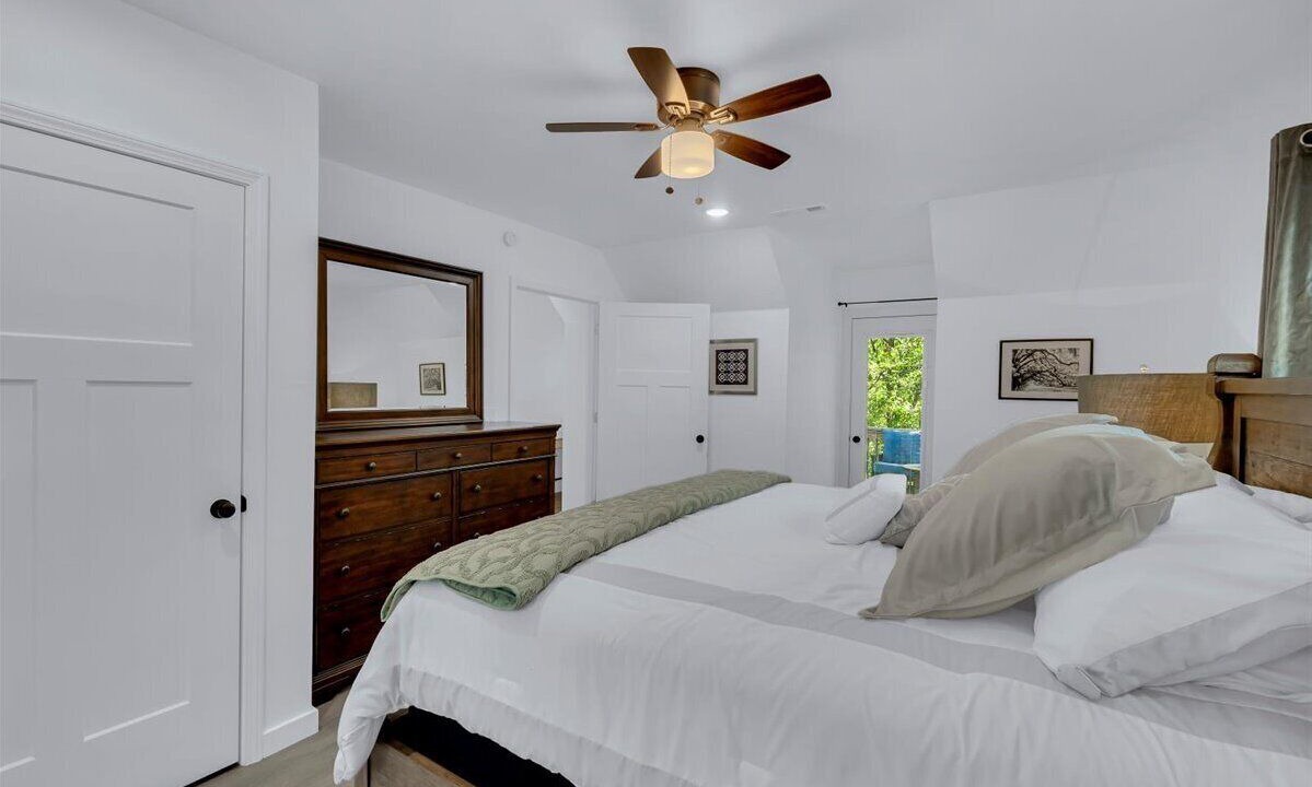 Photo of Bedroom in Eureka Springs