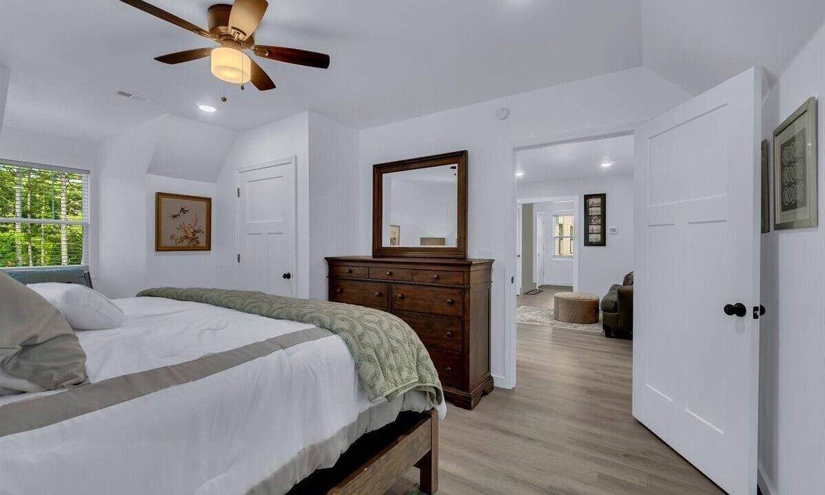Photo of Bedroom in Eureka Springs