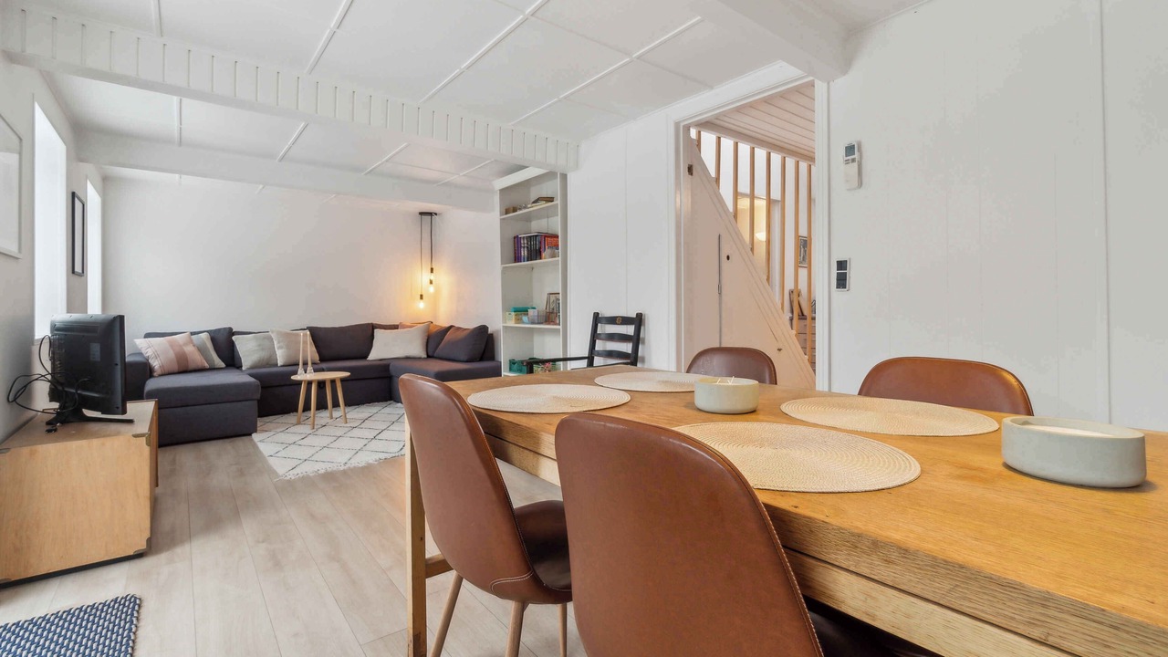 Photo of Others in Ronne