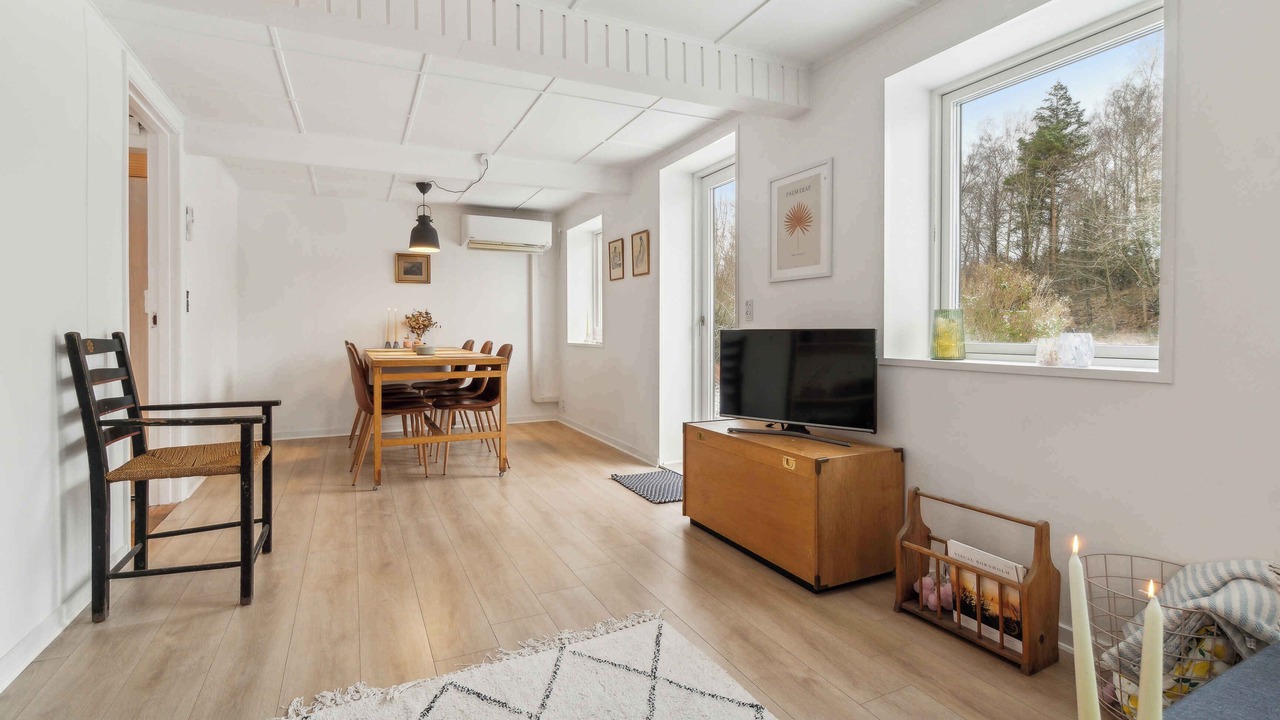 Photo of Others in Ronne