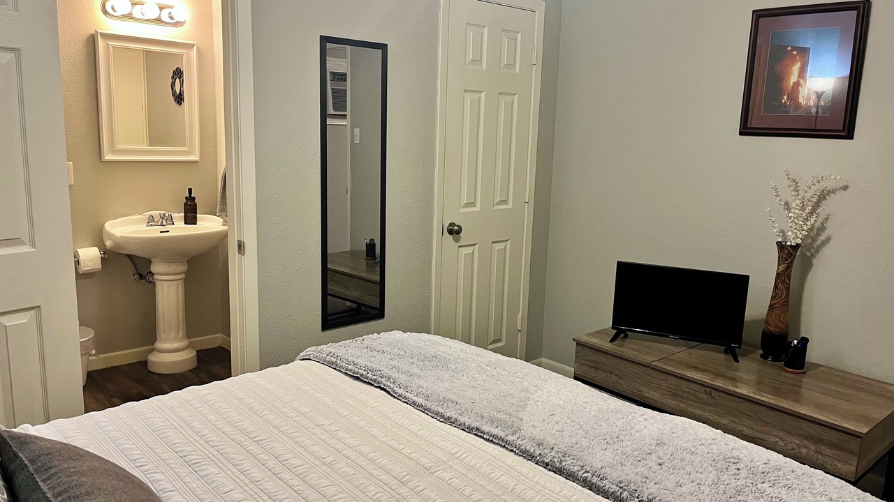 Photo of Bedroom in College Station
