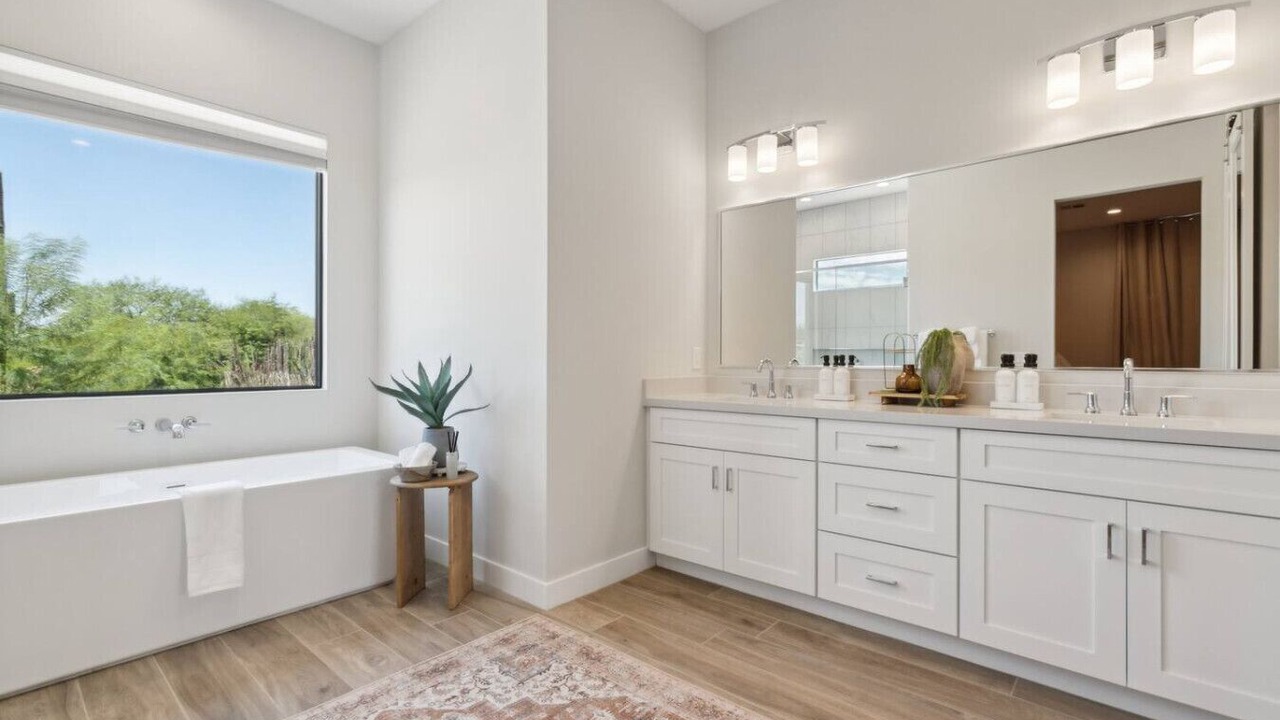 Photo of Bathroom in Pinnacle Peak