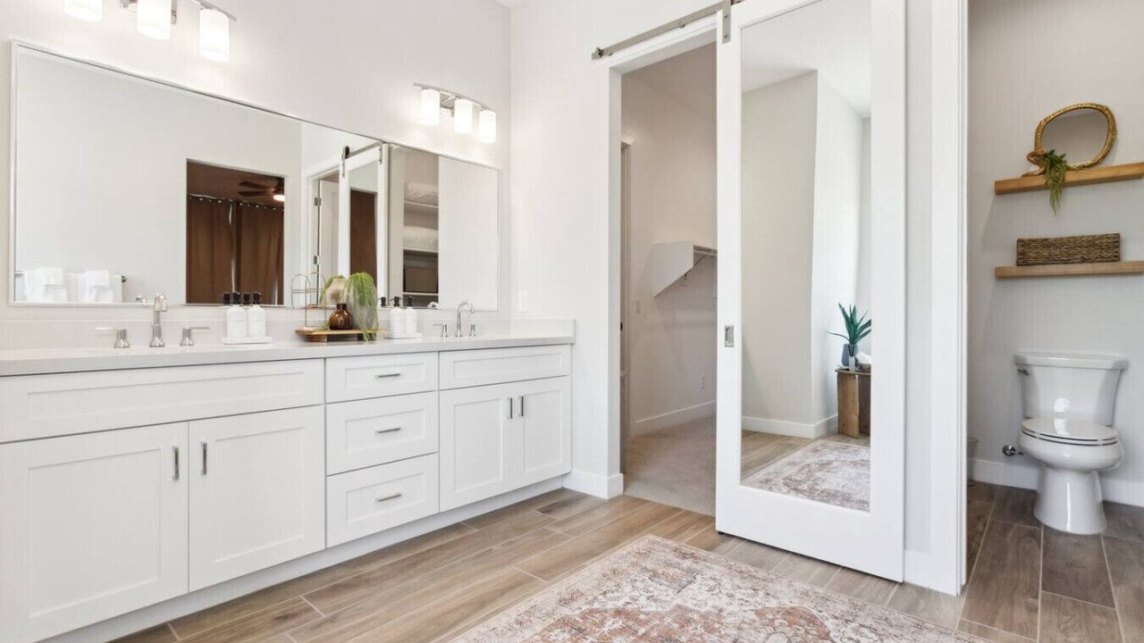 Photo of Bathroom in Pinnacle Peak
