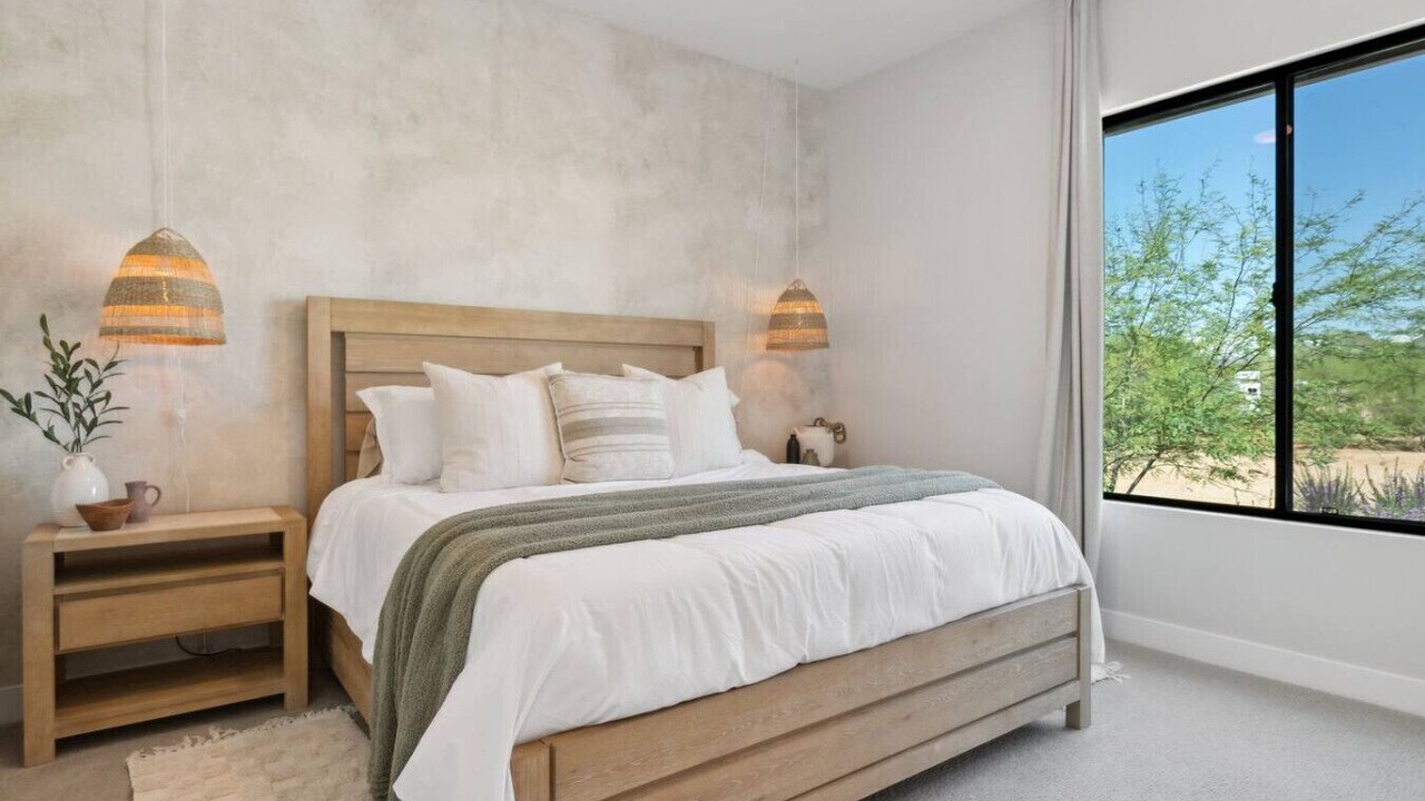 Photo of Bedroom in Pinnacle Peak