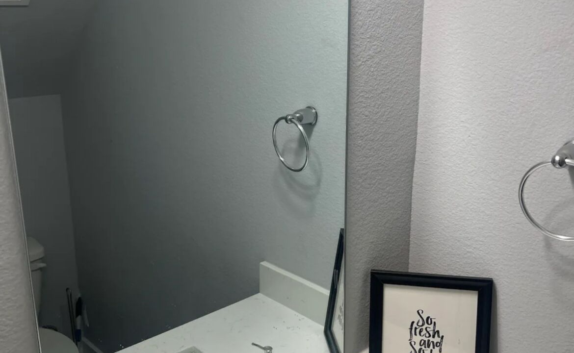 Photo of Bathroom in Greater Greenspoint