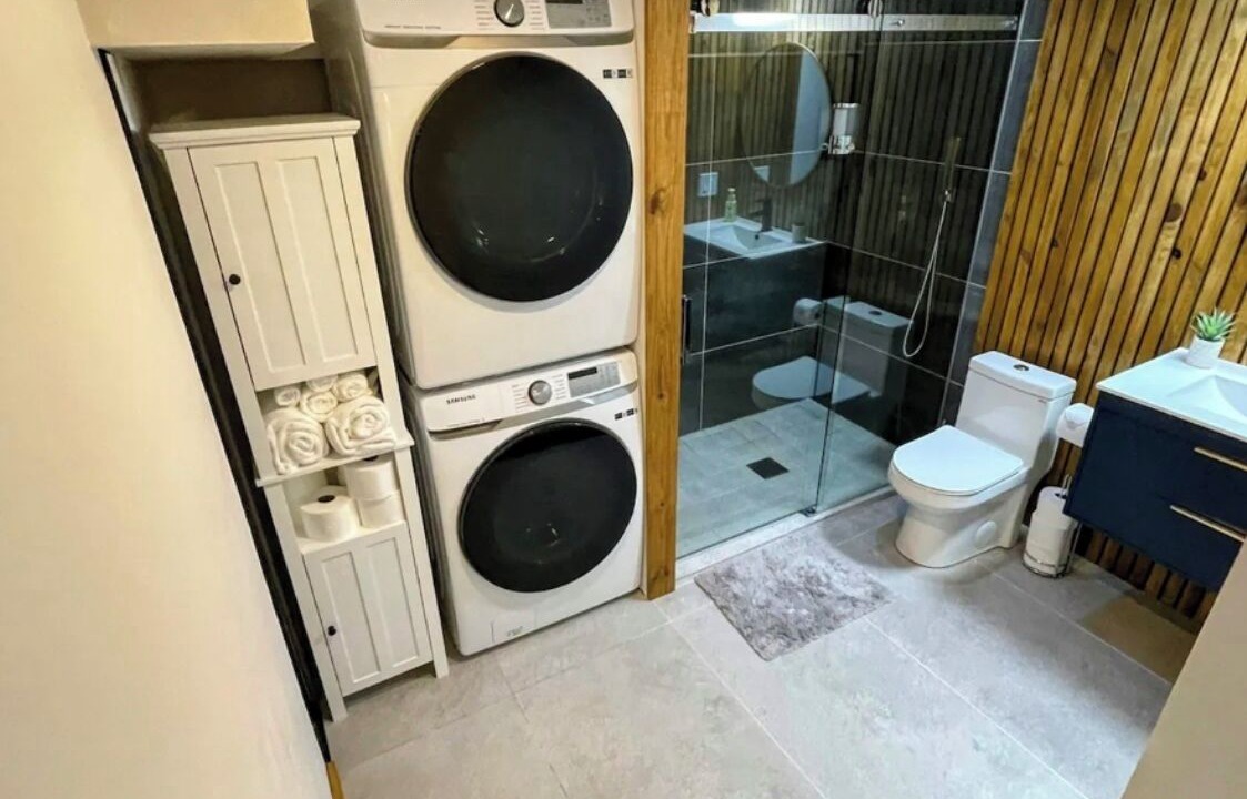 Photo of Bathroom in Highland Historic District
