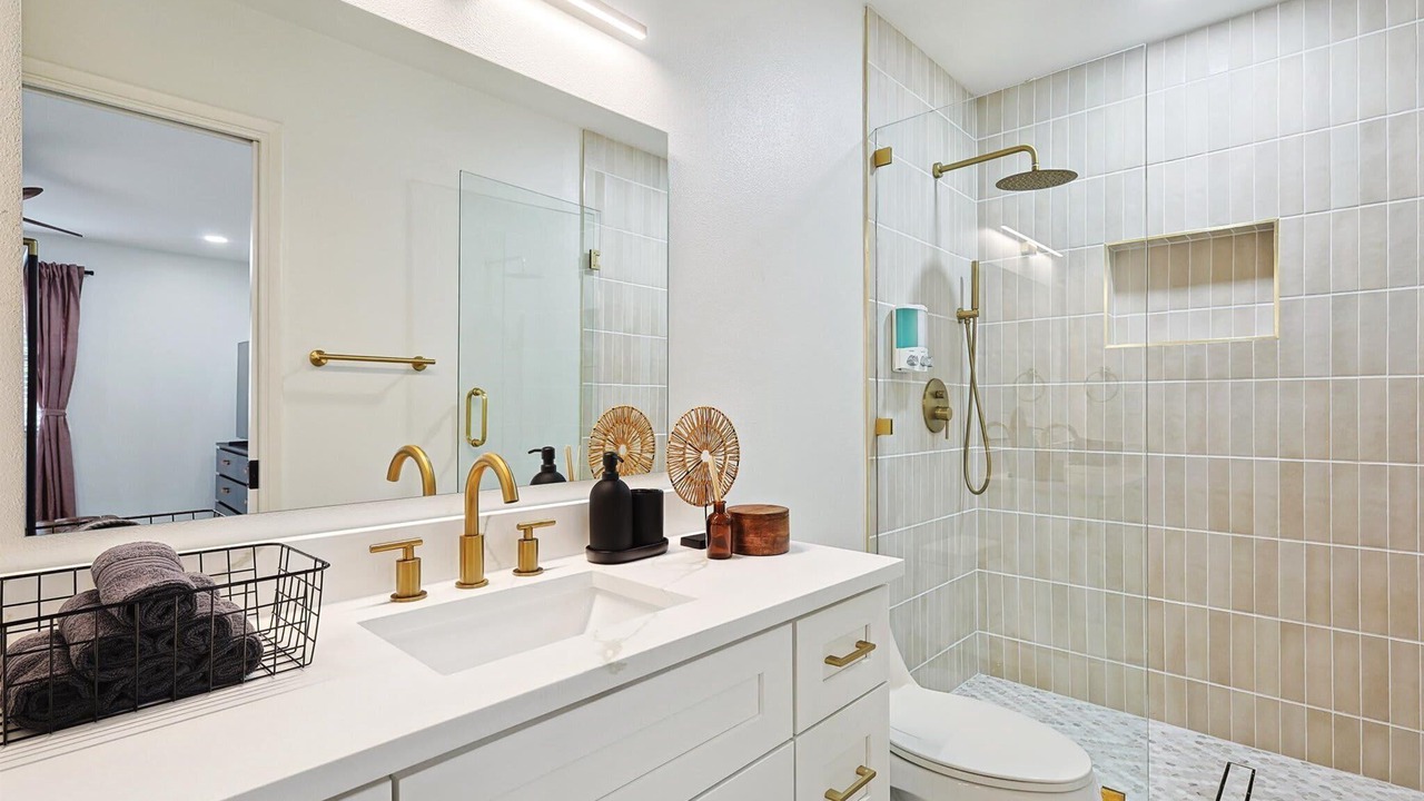 Photo of Bathroom in Far North Dallas