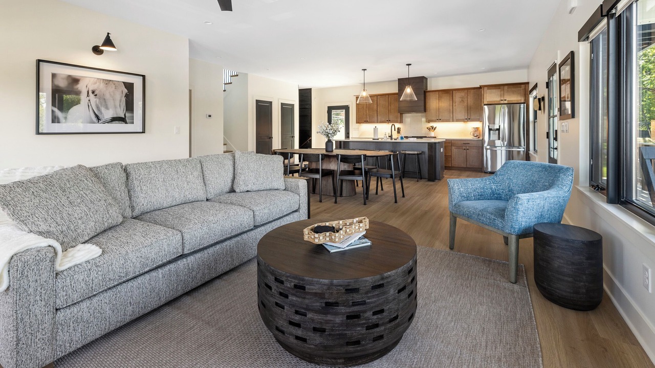 Photo of Livingroom in Clifton Heights
