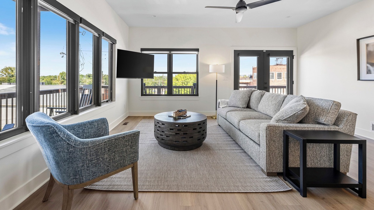 Photo of Livingroom in Clifton Heights