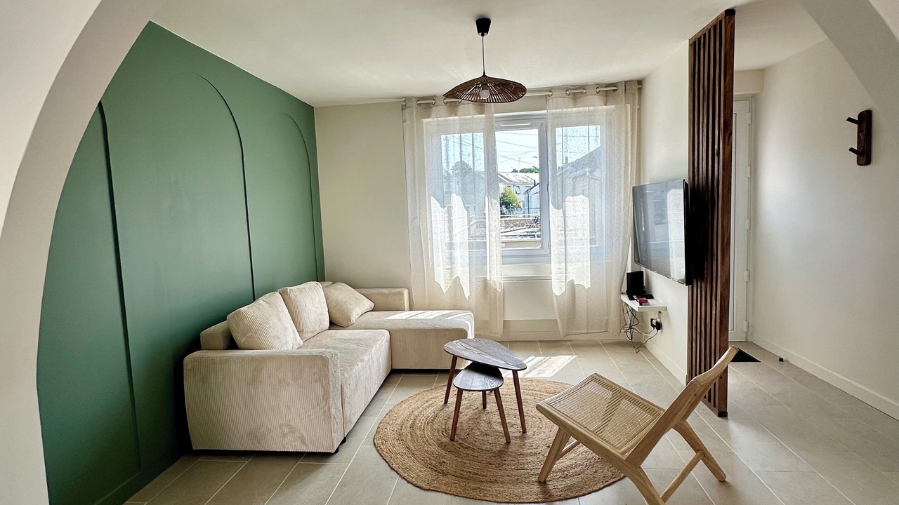 Photo of Livingroom in Justices