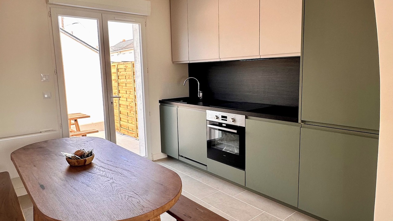 Photo of Others in Justices