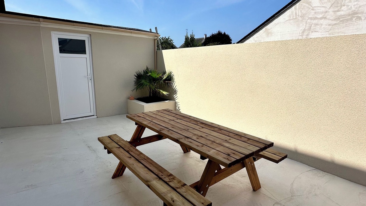 Photo of Outdoor in Justices