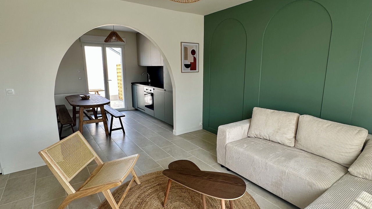 Photo of Livingroom in Justices