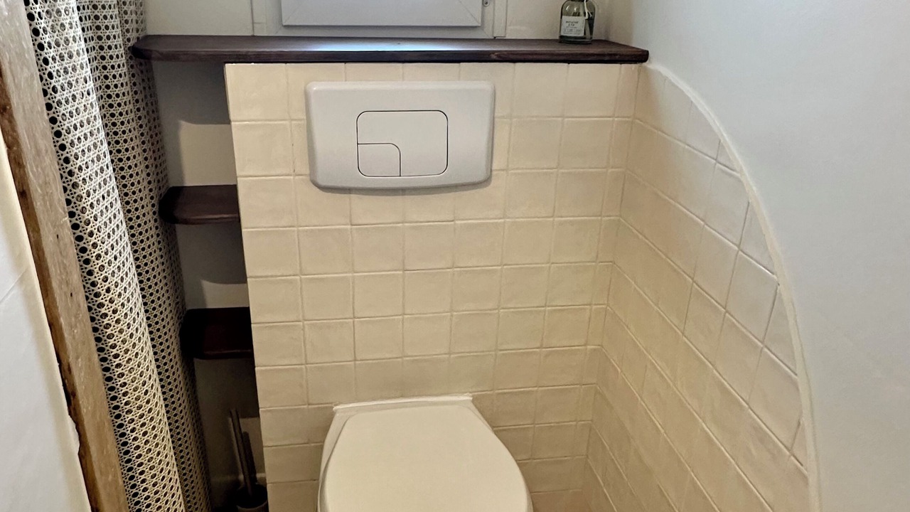 Photo of Bathroom in Justices