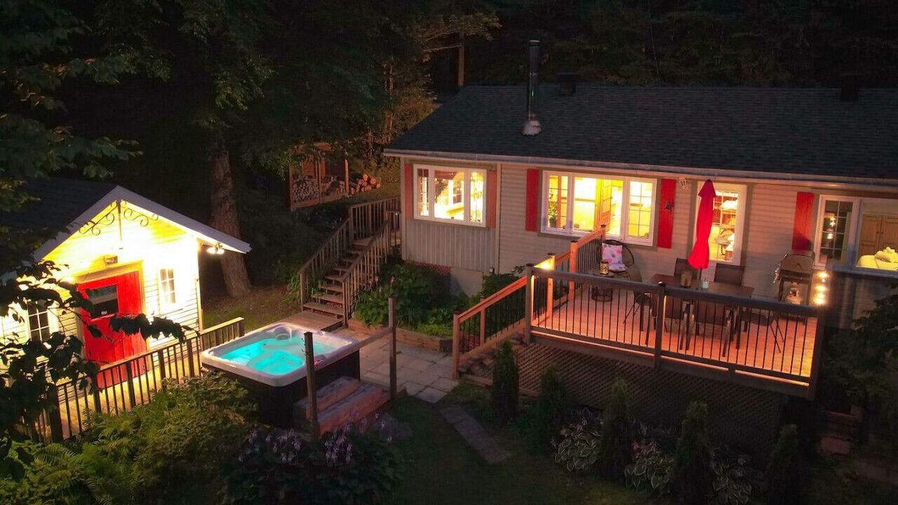 Photo of Patio Balcony in St-Adolphe-d'Howard