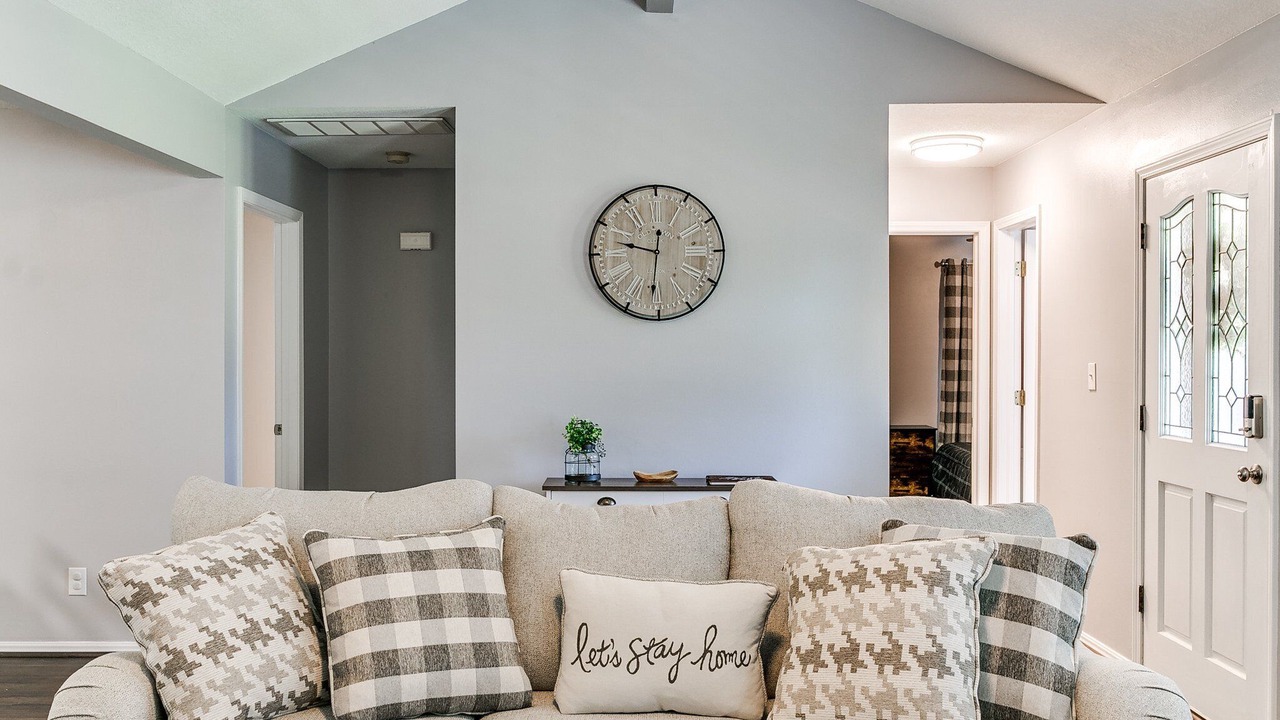 Photo of Livingroom in Bristow