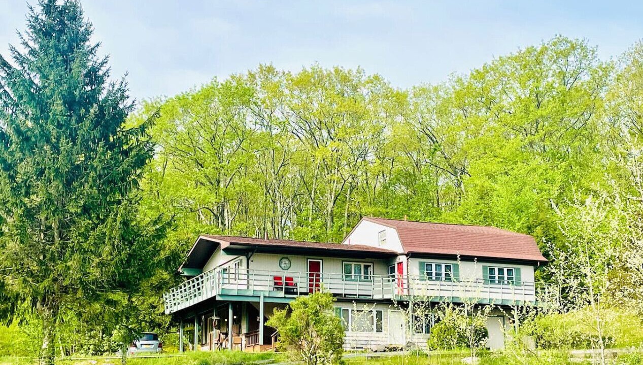 Photo of Outdoor in Highmount