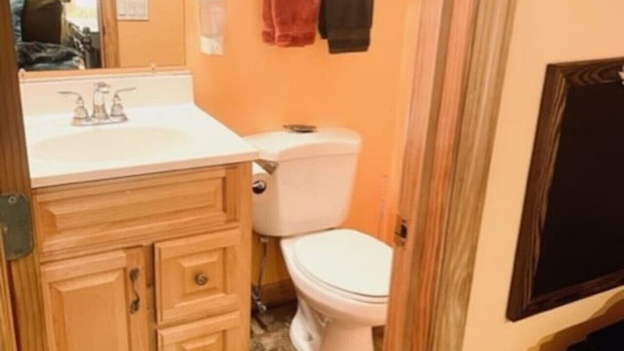 Photo of Bathroom in Highmount